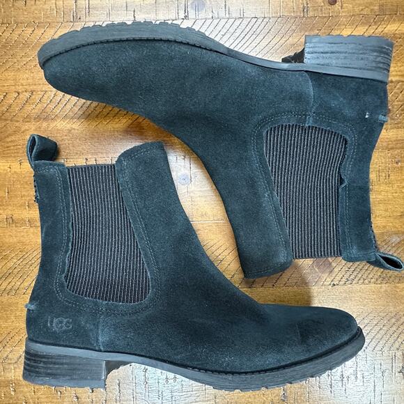 UGG Black Suede Ankle Boots Size 9.5 Hillhurst II Waterproof Pull on Elastic - Picture 1 of 15